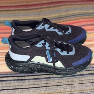 Vionic Walk Max Knit Signature Logo Sneakers